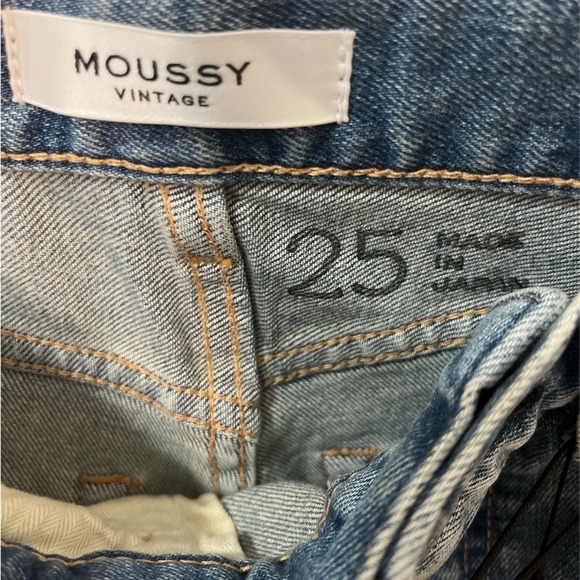 NWT Moussy Vintage Cropped Flare Jeans - Picture 6 of 13